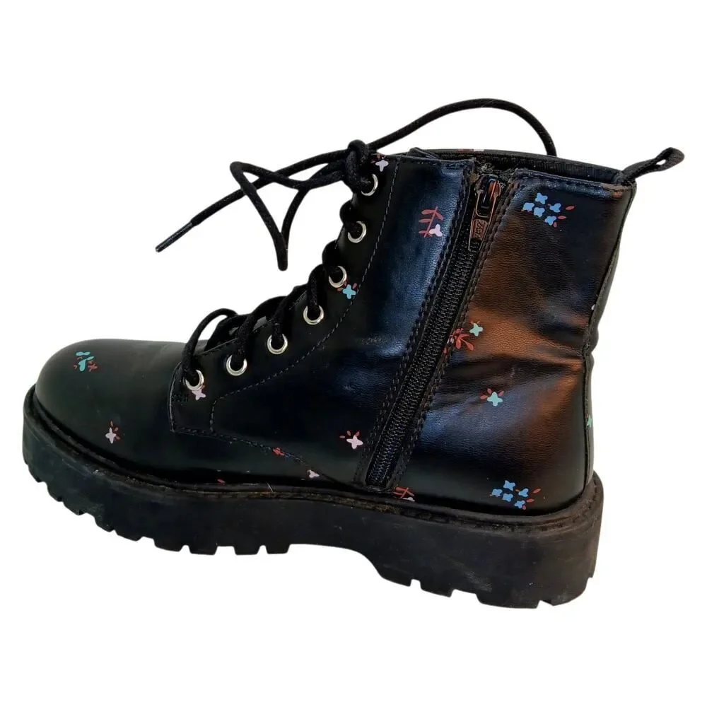Zara Girls Pre0owned Black Floral Lace Up w/Zipper Combat Boots - Size 2